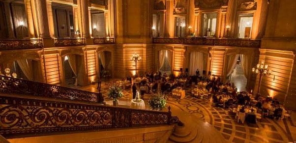 Het is een perfecte setting voor een weelderige bruiloft in San Francisco om indruk te maken op uw gasten