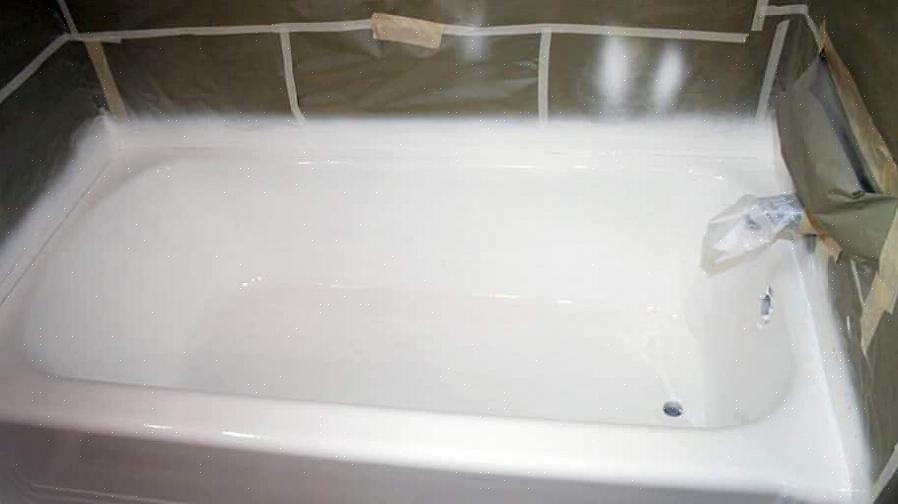 Het overspuiten van een badkuip is in wezen het schilderen van de badkuip