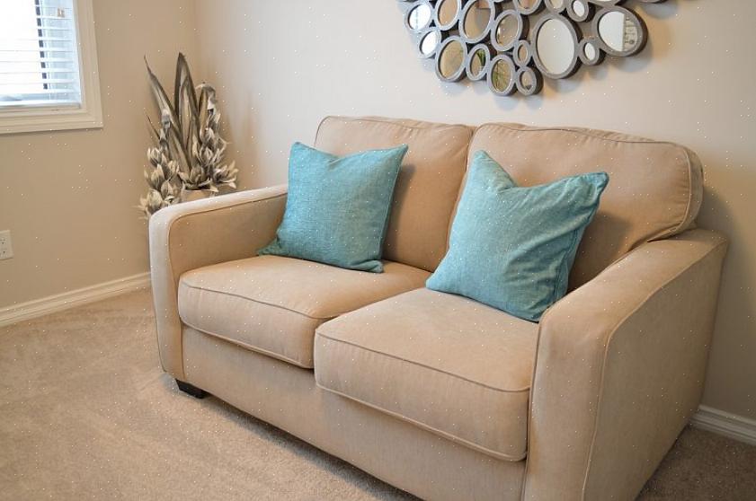 Kies een stof die zowel bij het meubelstuk als bij het interieur van uw huis past