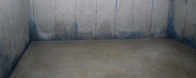 Over het algemeen zijn de beste materialen voor oppervlaktevloeren voor een betonnen plaat die nog steeds
