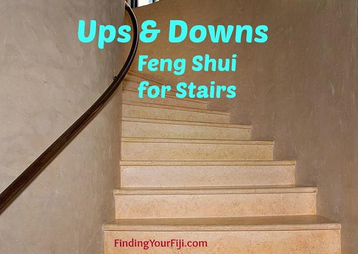 Een trap in het midden van uw huis of kantoor wordt beschouwd als de slechtste feng shui-locatie