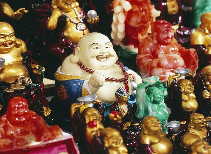 Het feng shui-symbool van de lachende Boeddha is gebaseerd op het verhaal van een boeddhistische monnik